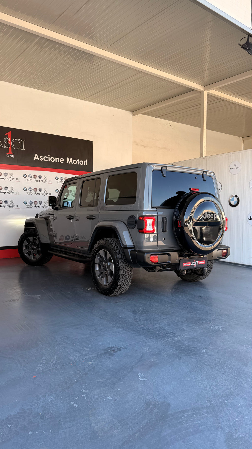 Jeep Wrangler Autocarro