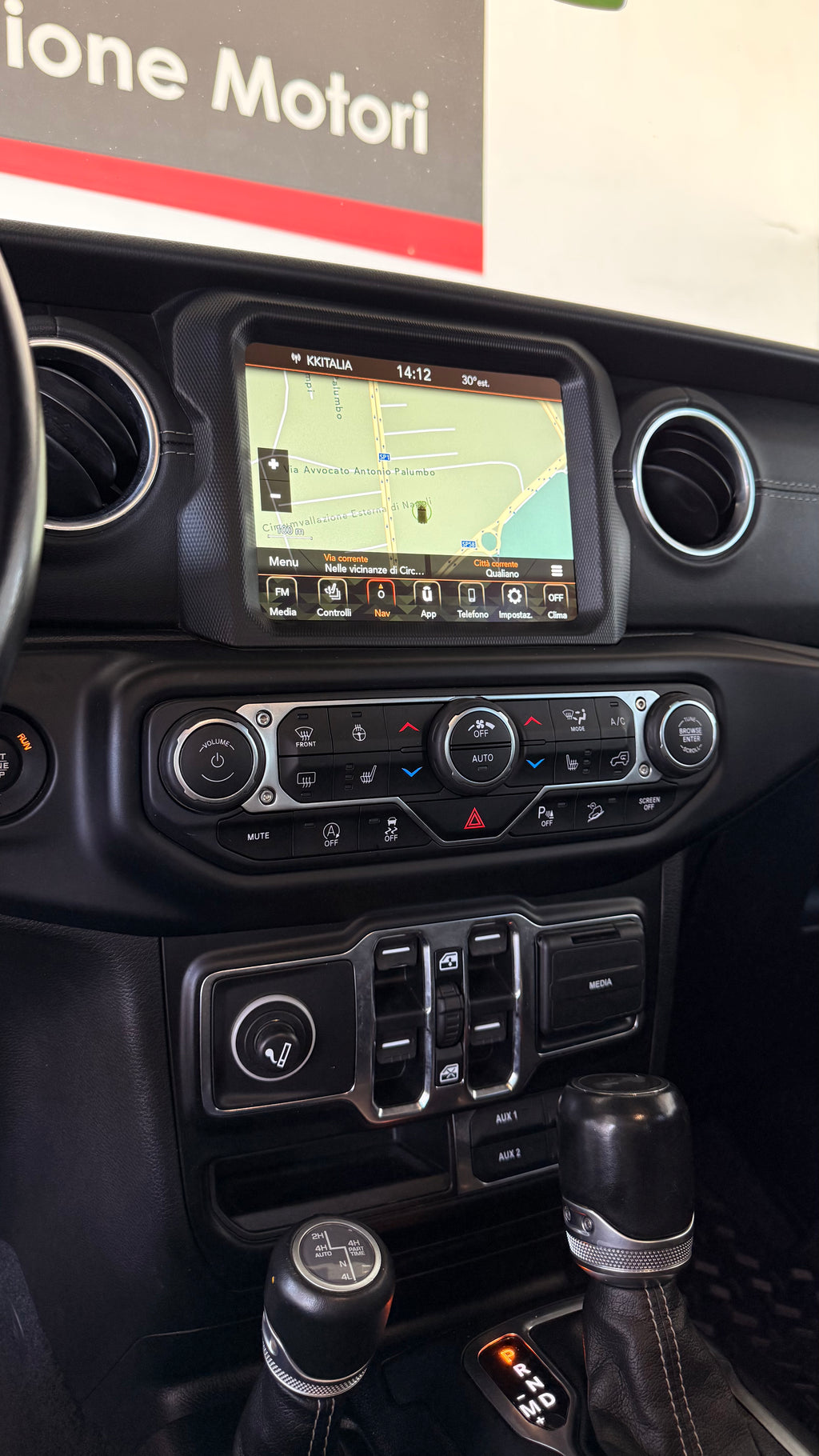Jeep Wrangler Autocarro