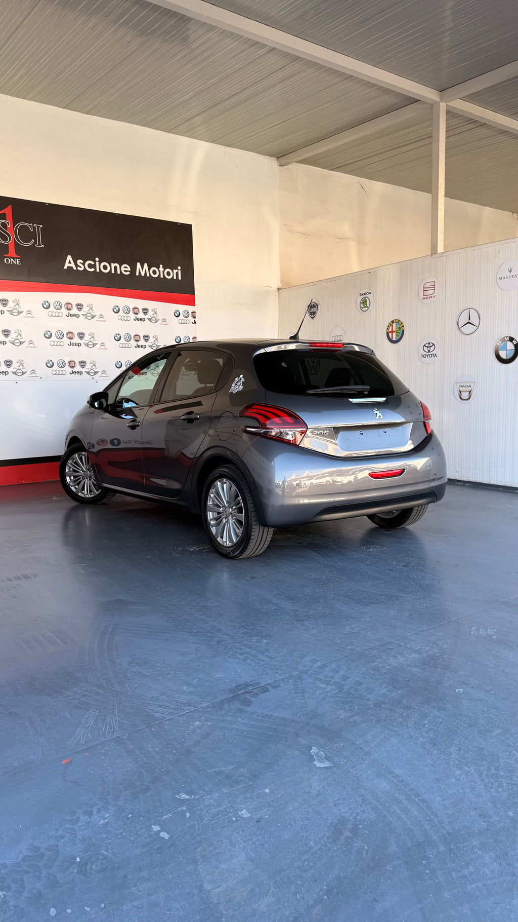 Peugeot 208