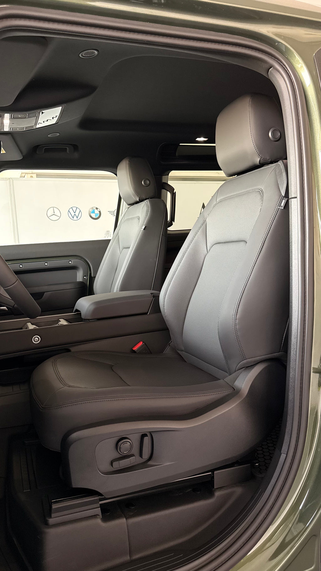 Land Rover Defender Iva deducibile
