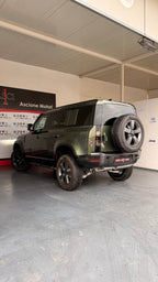 Land Rover Defender Iva deducibile