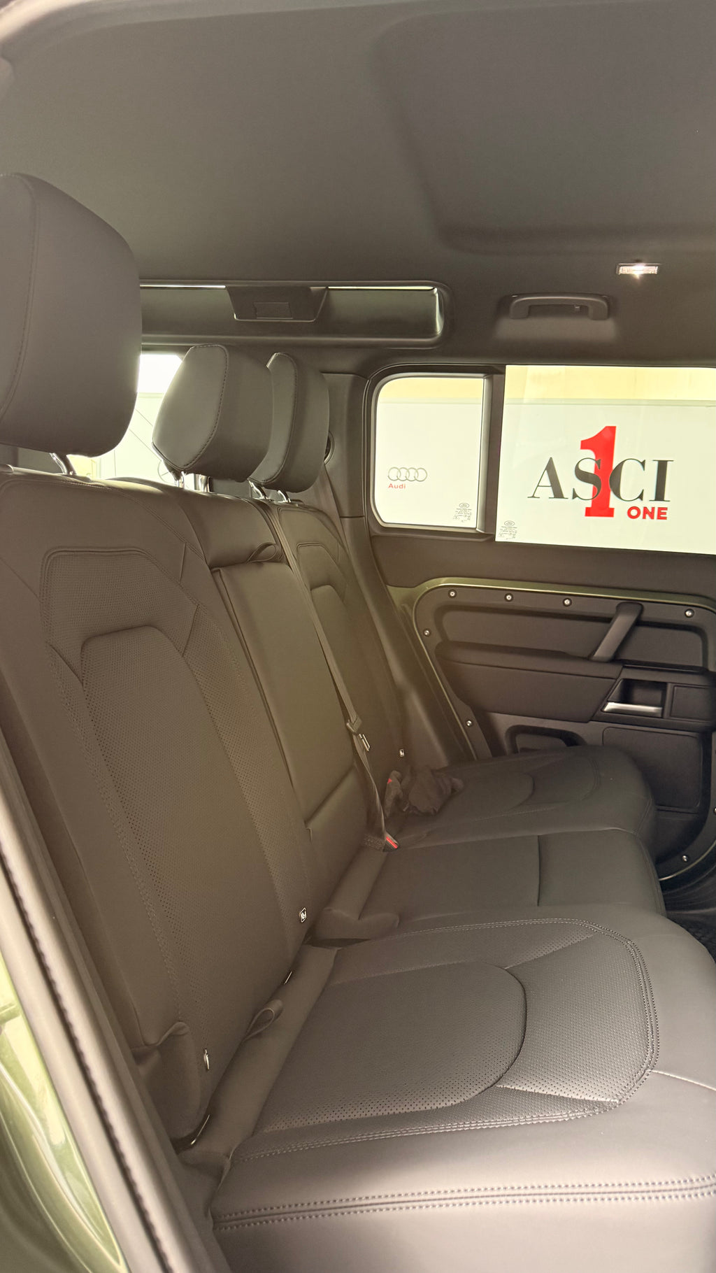 Land Rover Defender Iva deducibile