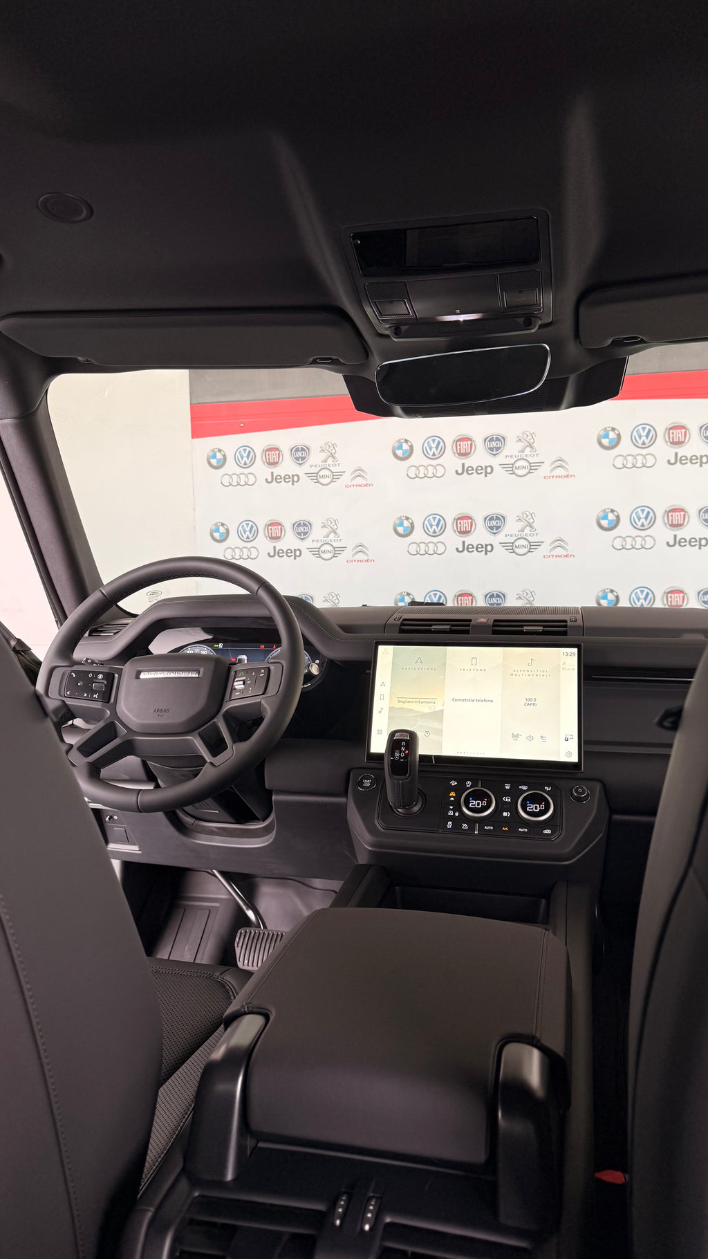 Land Rover Defender Iva deducibile