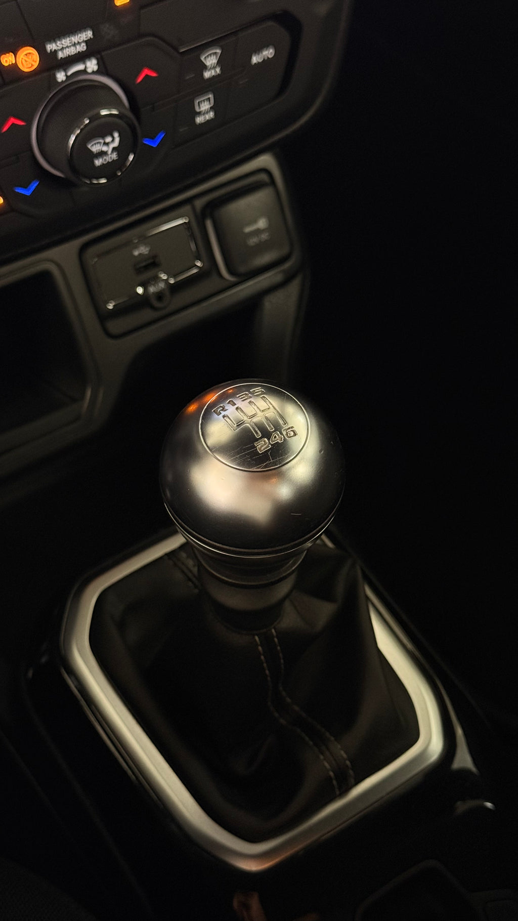 Jeep Renegate limited Full led