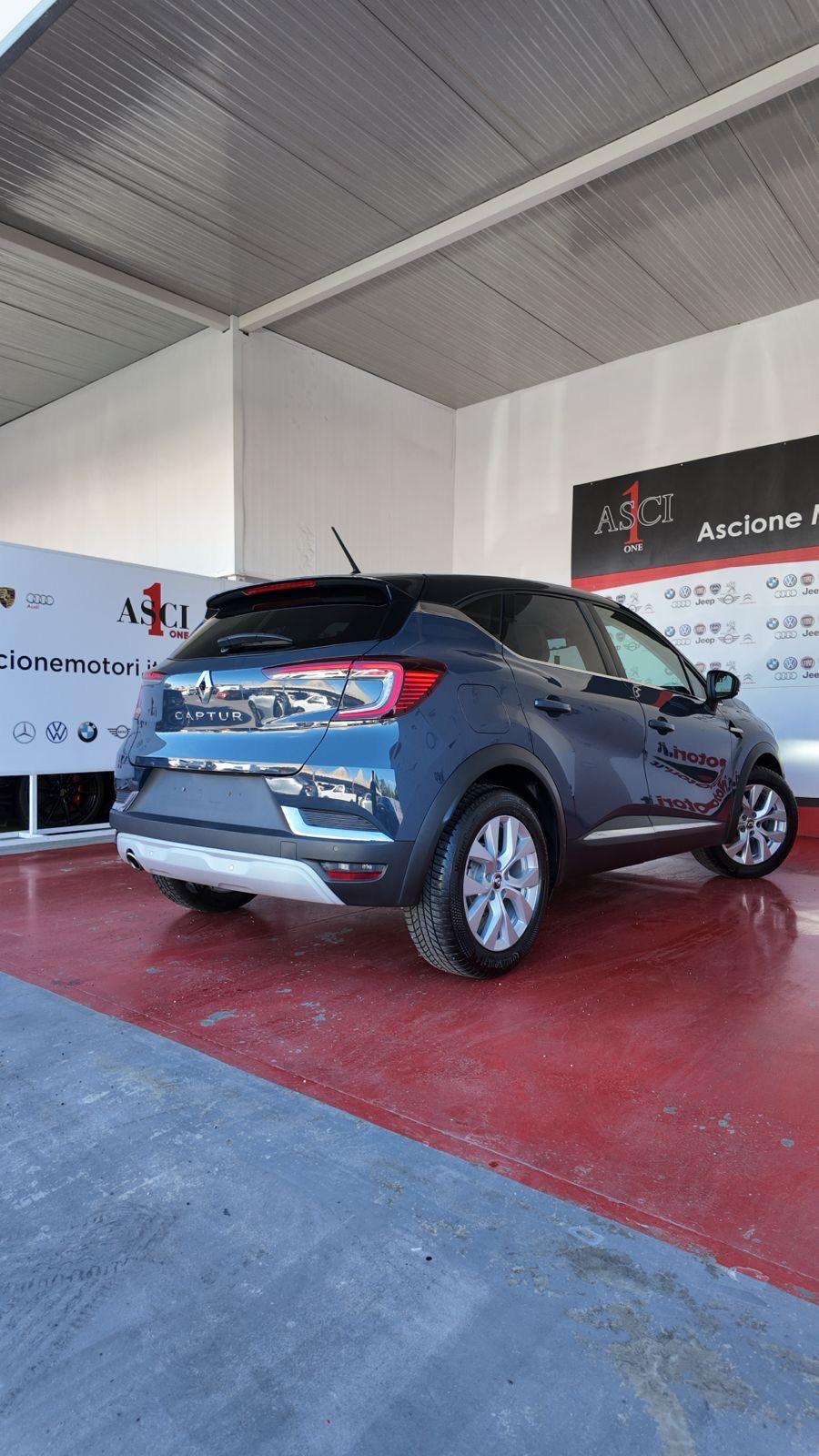 Renault Captur BLUE dci INTENS