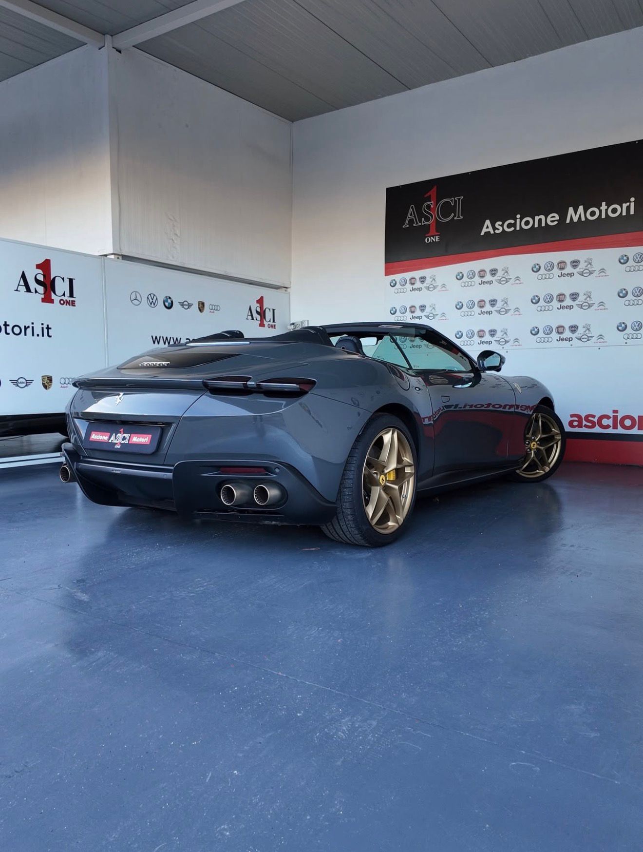 Ferrari Roma SPIDER