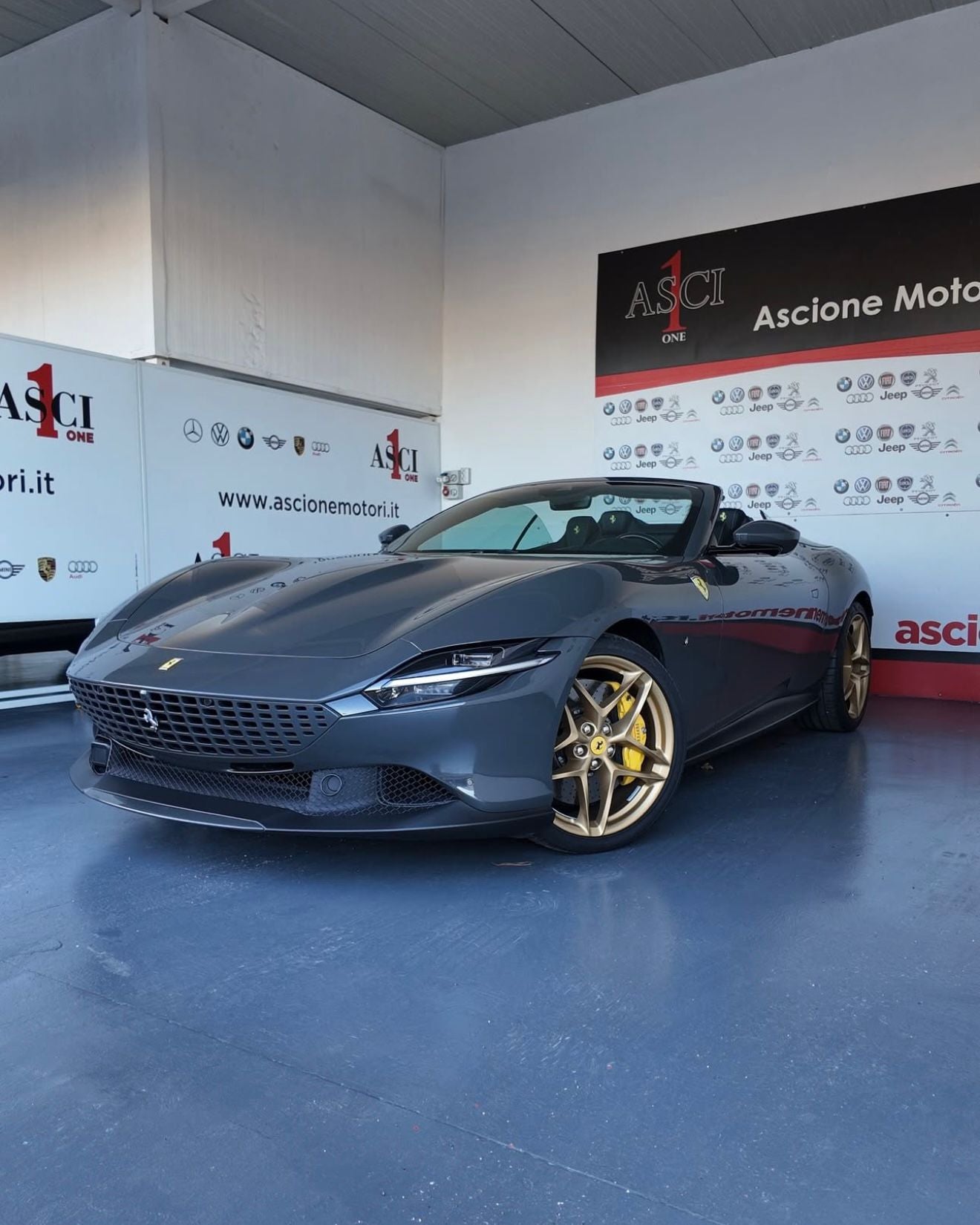 Ferrari Roma SPIDER