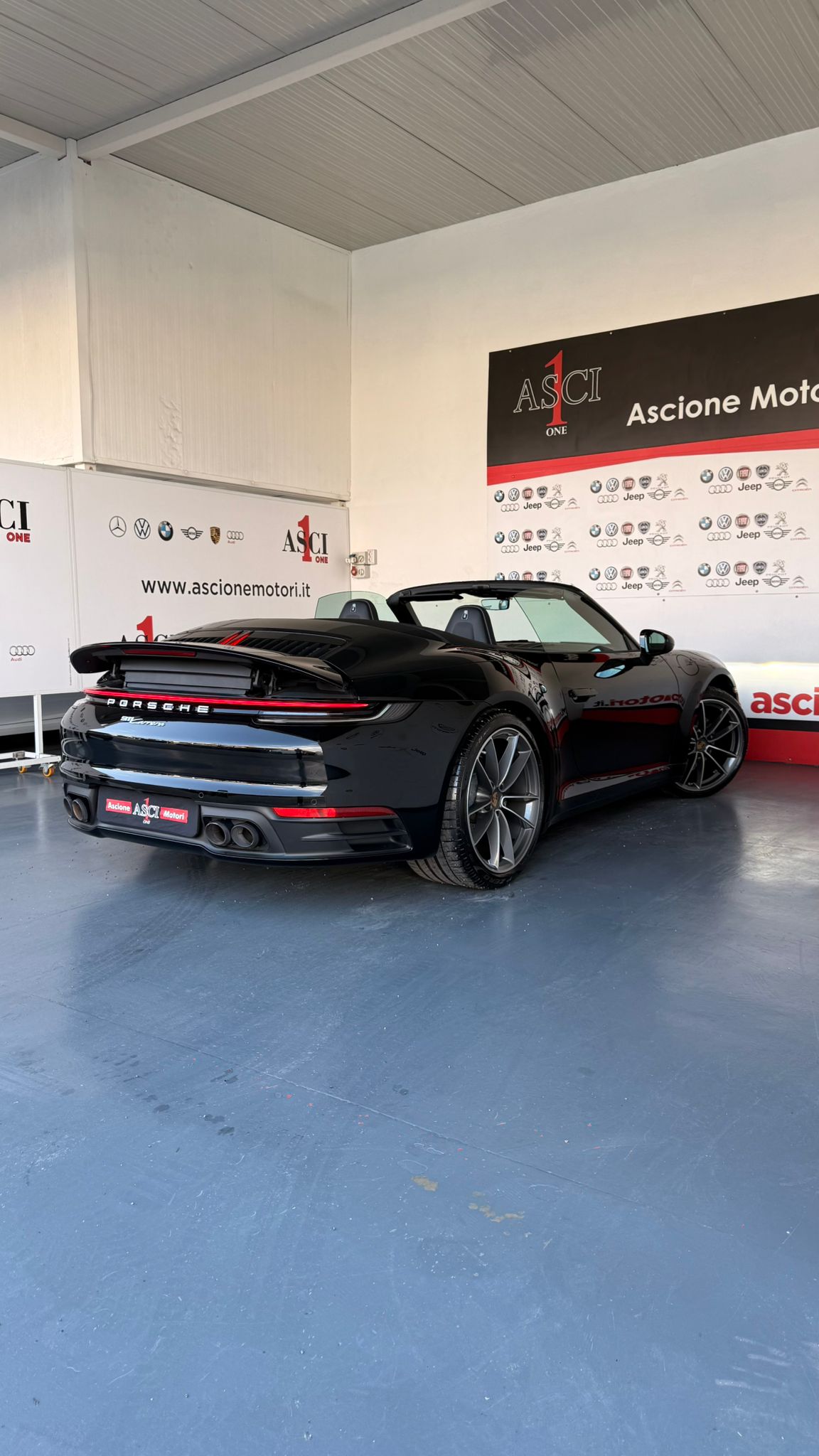 PORSCHE CARRERA 992 CABRIO