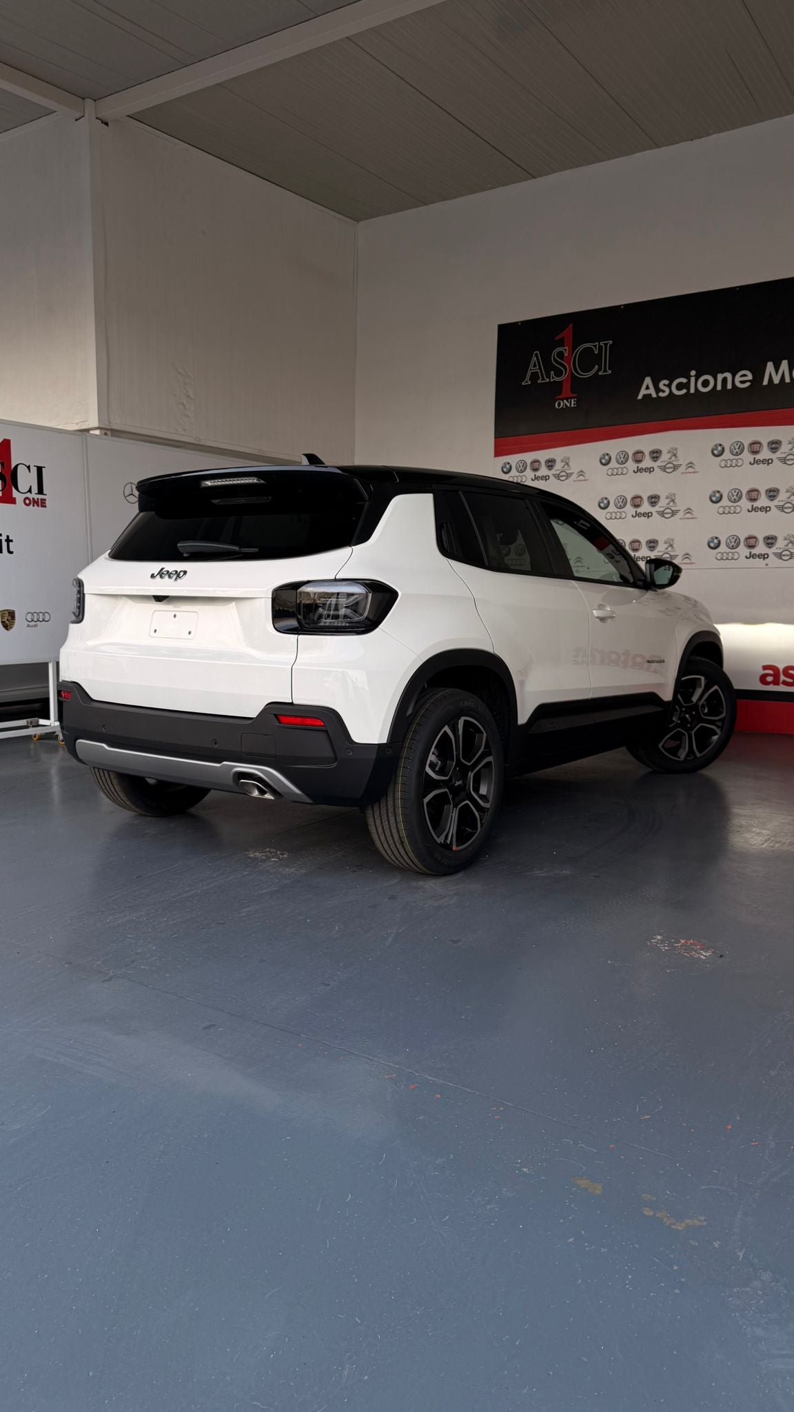 Jeep Avenger SUMMIT PRMO FINANZIAMENTO