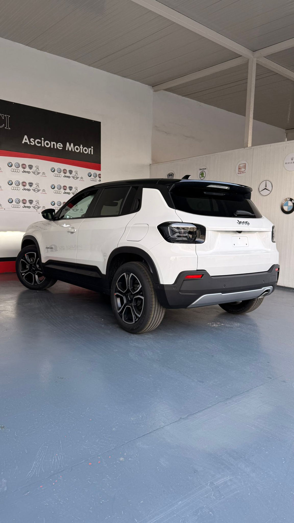 Jeep Avenger SUMMIT PRMO FINANZIAMENTO