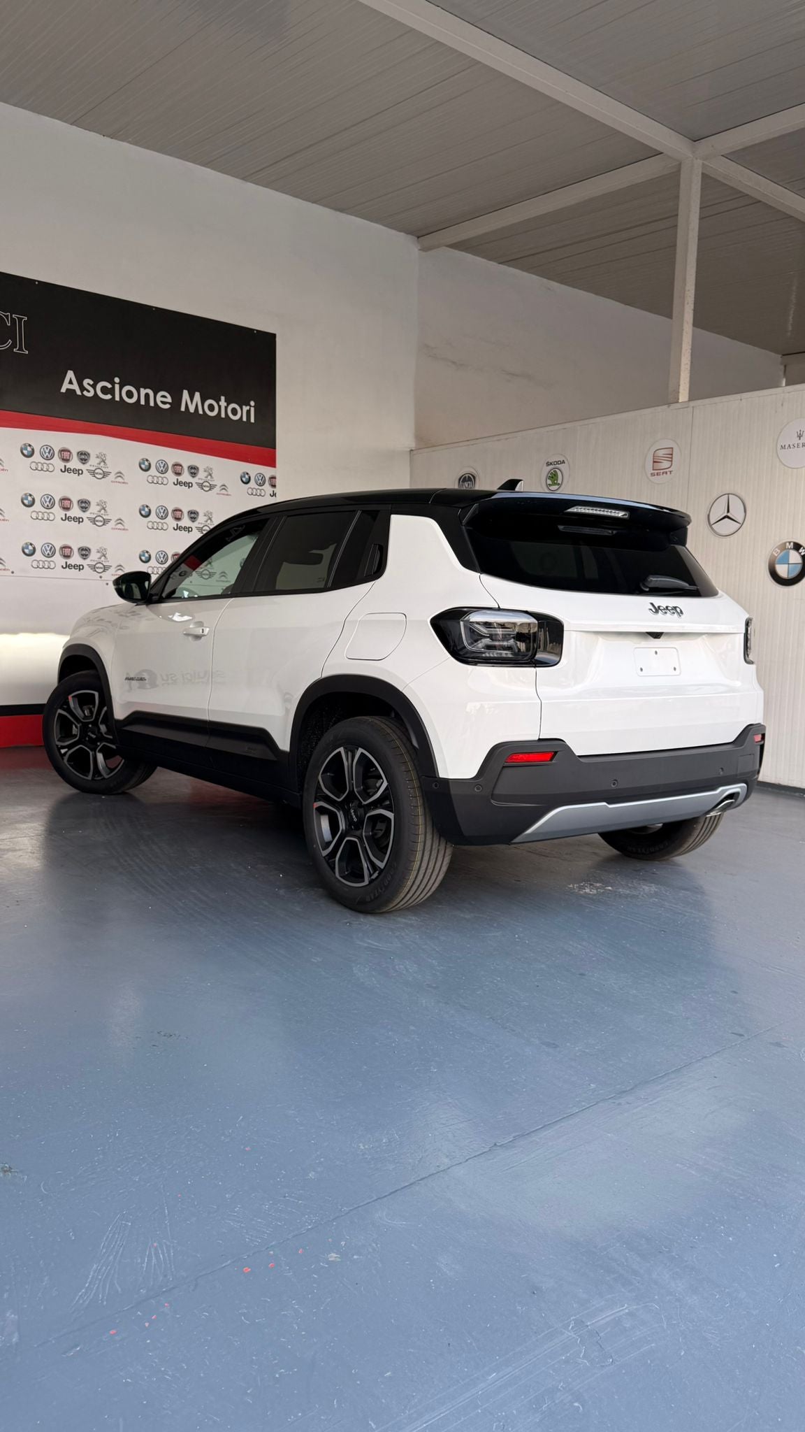 Jeep Avenger SUMMIT PRMO FINANZIAMENTO