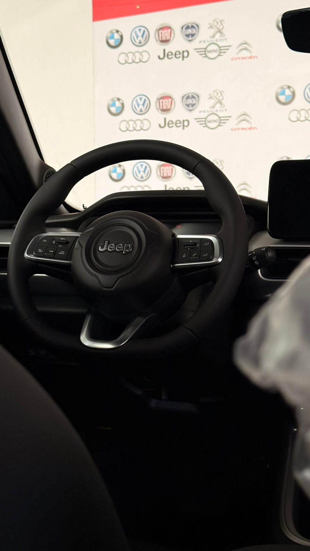 Jeep Avenger SUMMIT PRMO FINANZIAMENTO