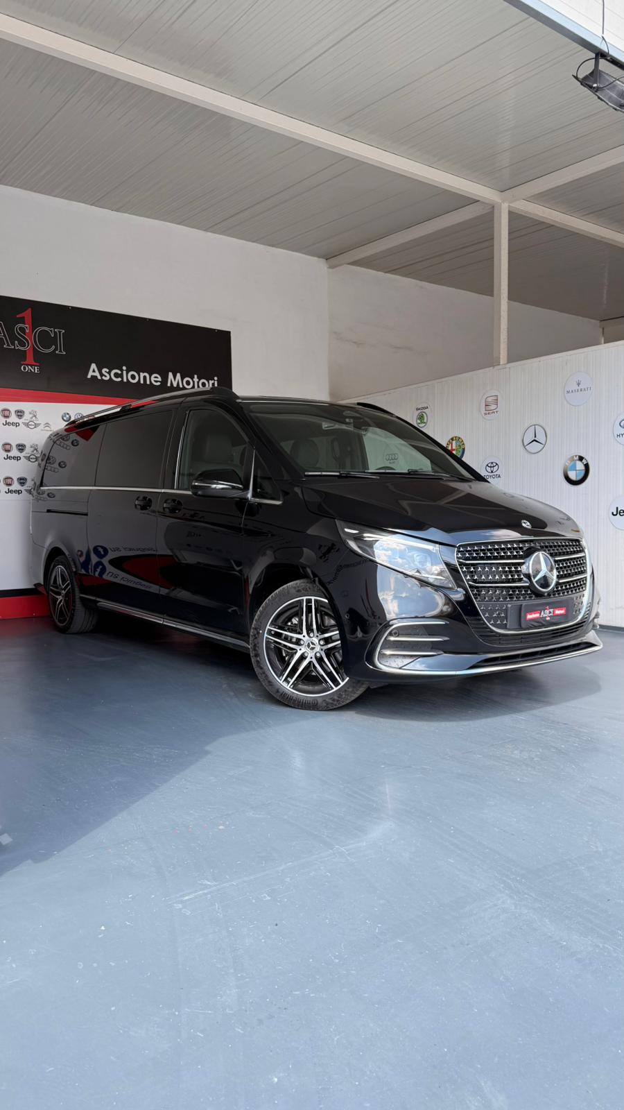 Mercedes Classe V300 Iva deducibile