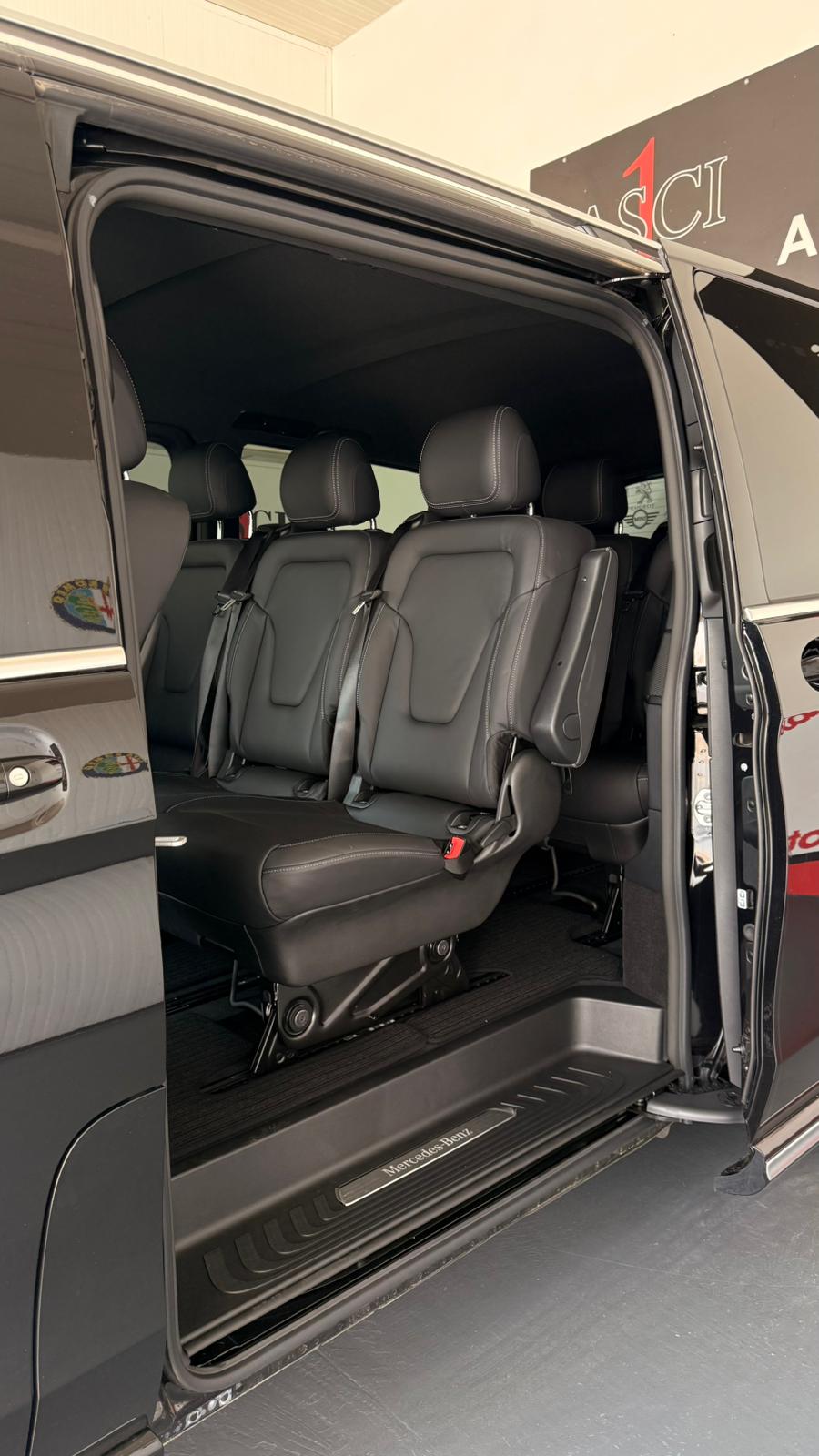 Mercedes Classe V300 Iva deducibile
