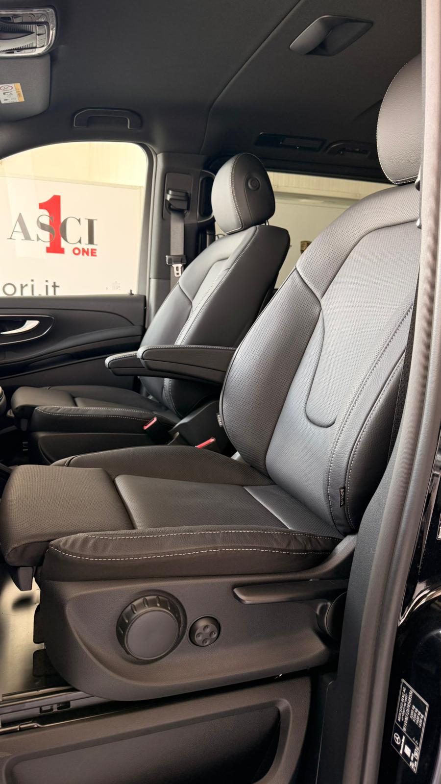 Mercedes Classe V300 Iva deducibile