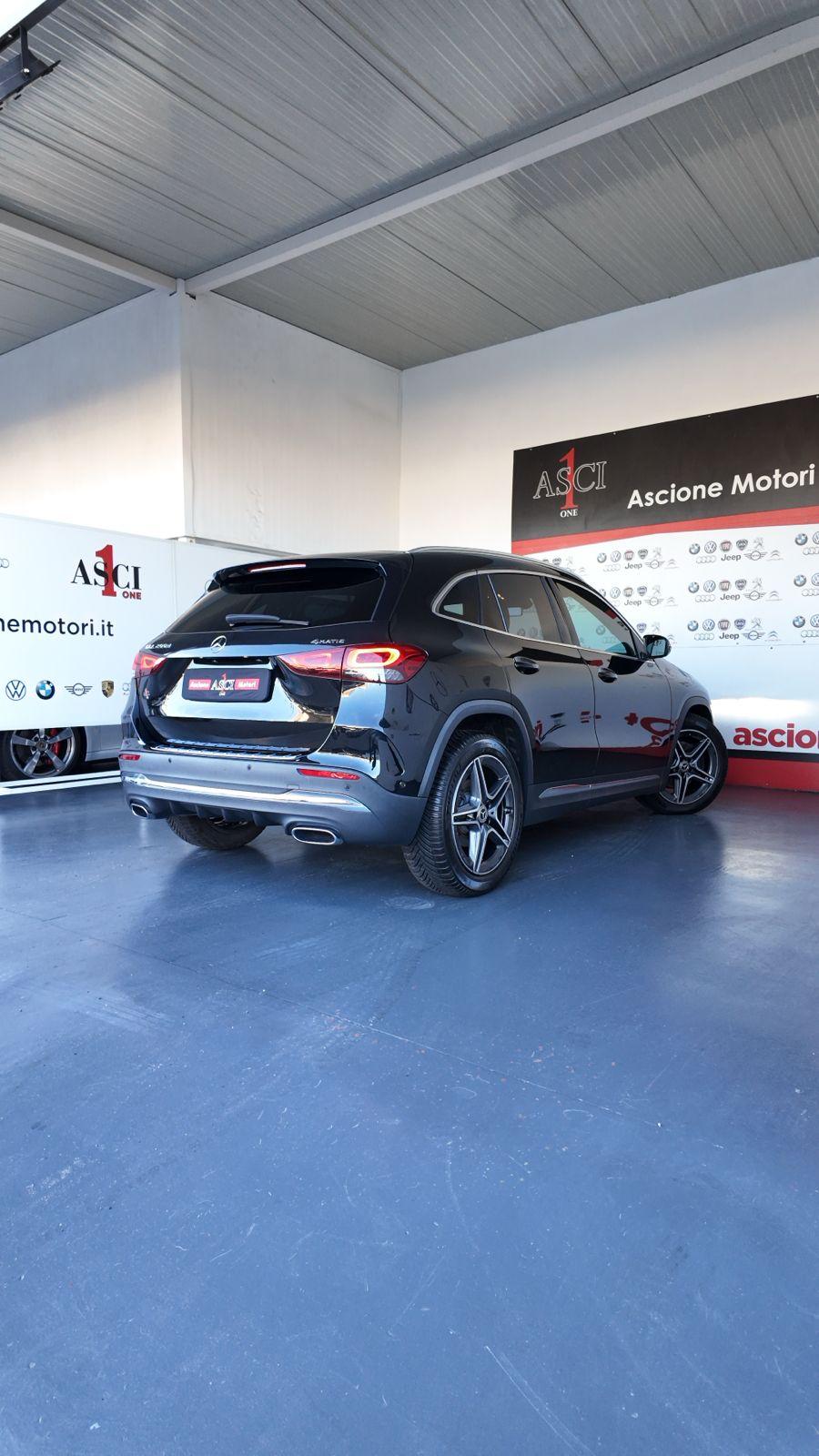 Mercedes GLA 200d 4MATIC