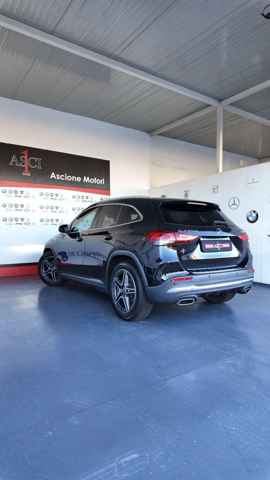 Mercedes GLA 200d 4MATIC